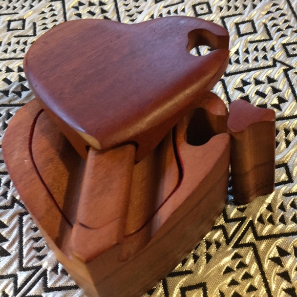 Accessories - Crafted Puzzle Heart